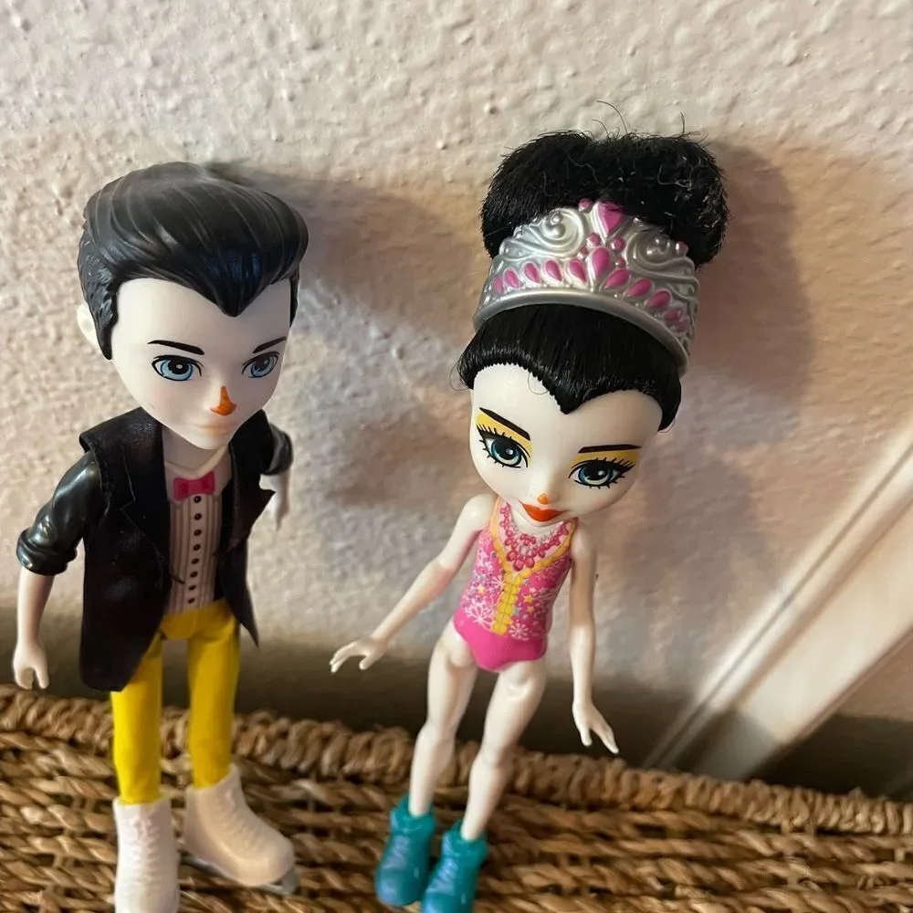 Enchantimals Darling Ice Dolls Boy and Girl